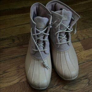 Sperry Women's Winter Boots in Tan and Cream